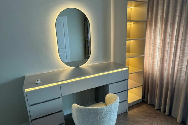 HKN-Make up Tafel design met verlichting