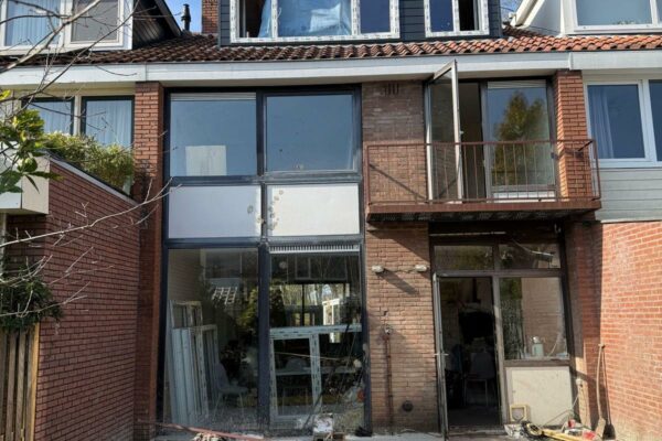 Meham- Aanbouw, Uitbouw 3