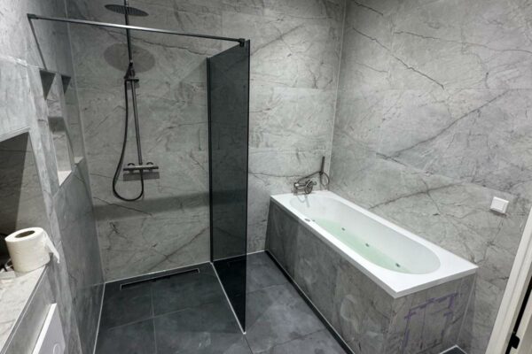 Meham - Badkamer Renovatie 13